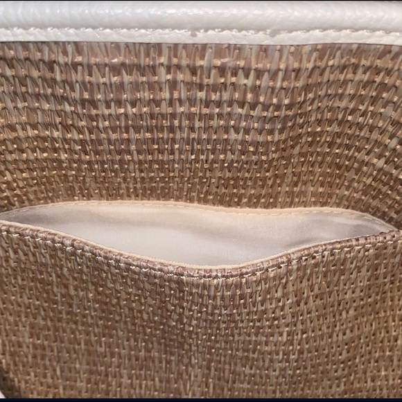 SOLD* Liz Claiborne LC Shoulder Tote Floral Straw bag  •White/Straw•New - Picture 6 of 8